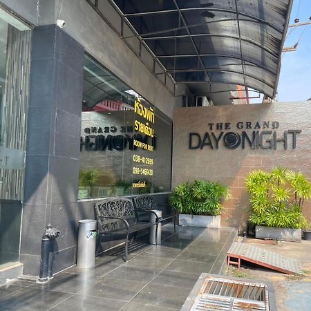 The Grand Day Night Hotell Pattaya Eksteriør bilde