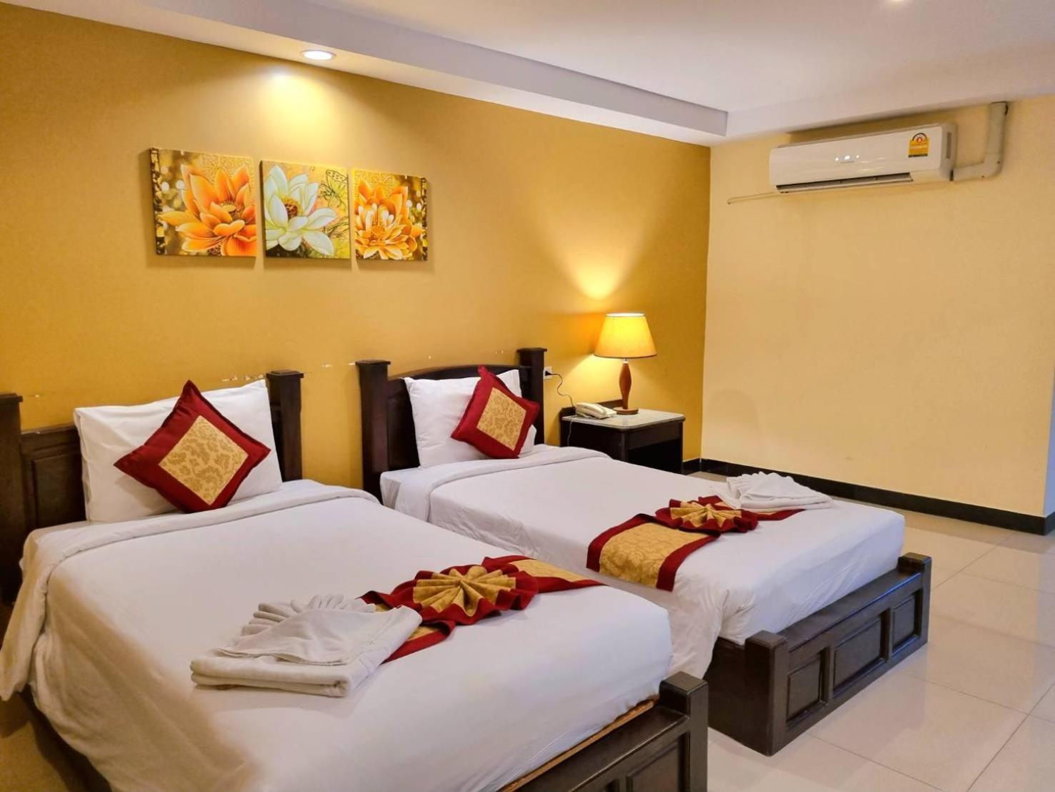 The Grand Day Night Hotell Pattaya Eksteriør bilde