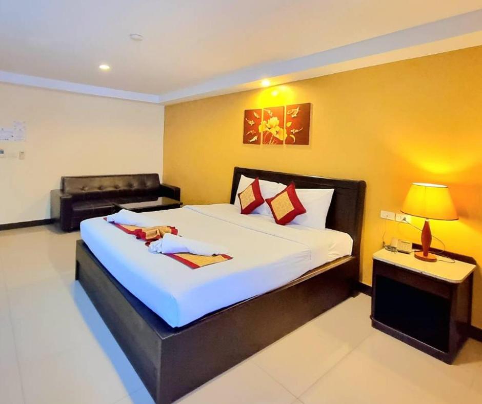 The Grand Day Night Hotell Pattaya Eksteriør bilde
