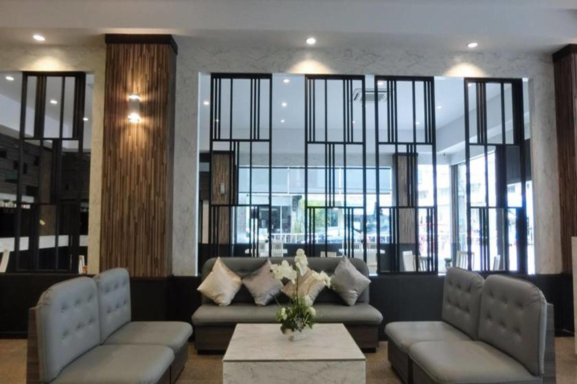The Grand Day Night Hotell Pattaya Eksteriør bilde