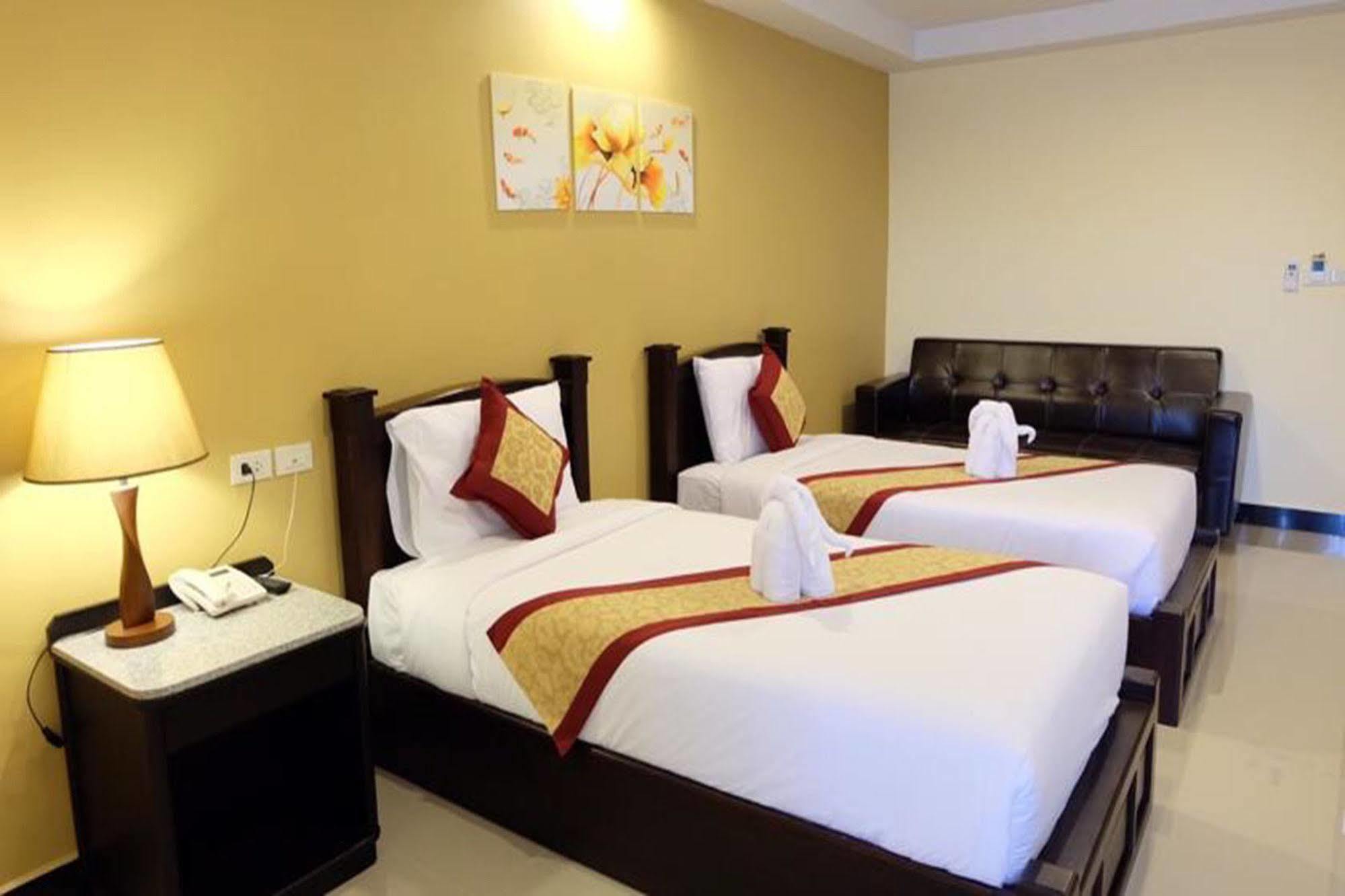 The Grand Day Night Hotell Pattaya Eksteriør bilde