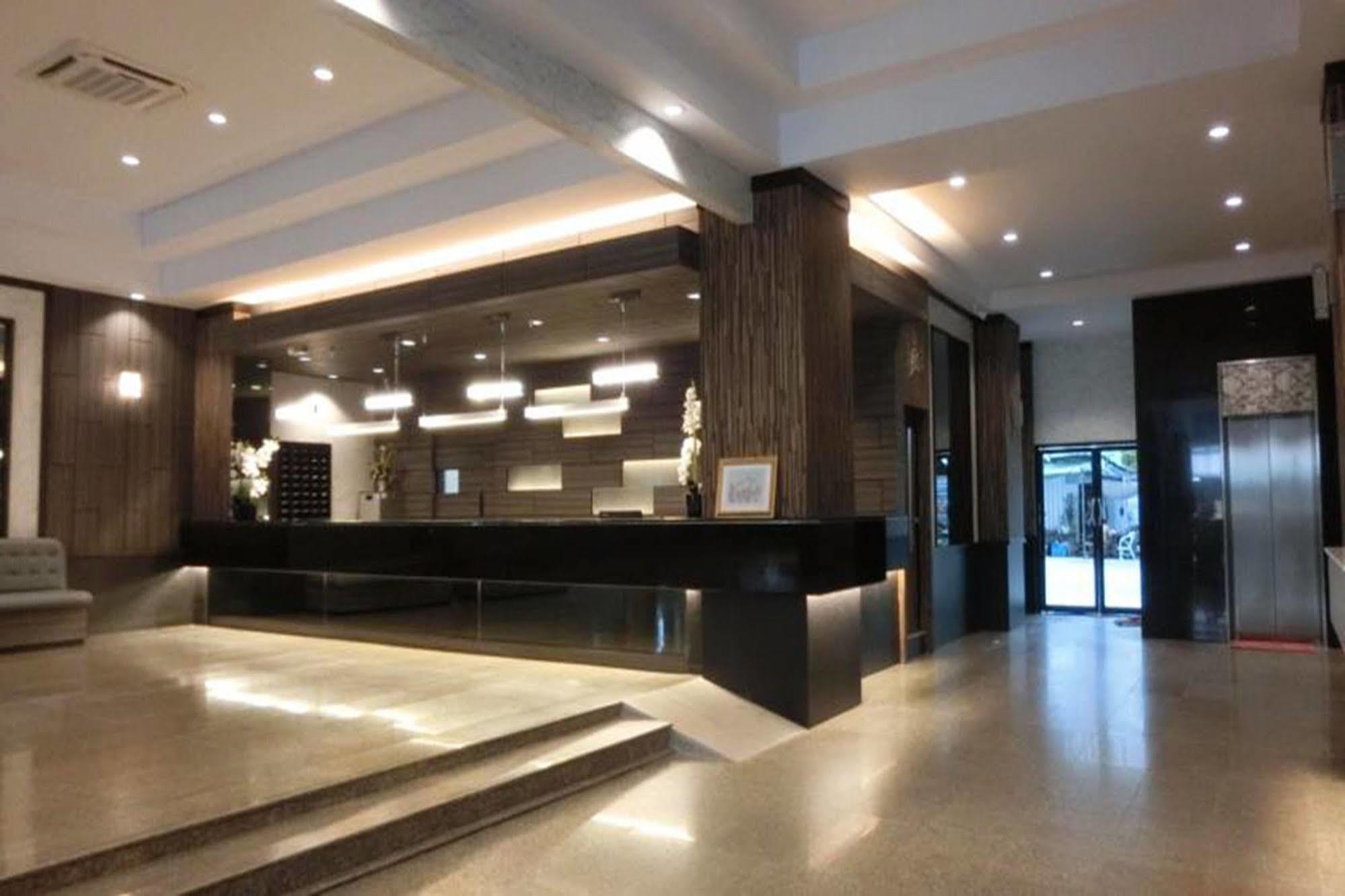 The Grand Day Night Hotell Pattaya Eksteriør bilde